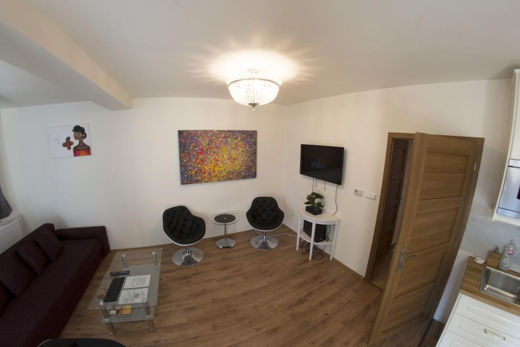 Prague Gate Apartments Exterior photo